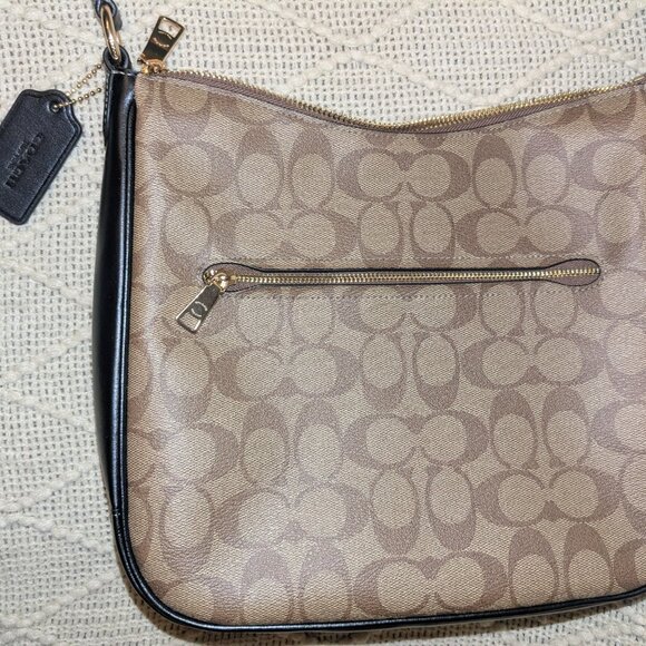 Coach - Ellie File Bag - In Signature Canvas - Picture 5 of 11